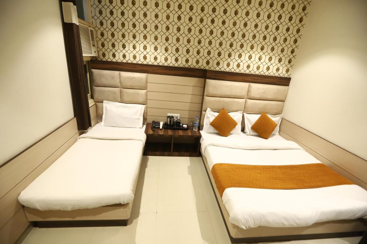 Hotel Malhotra Inn 50 Meter From Golden Temple Amritsar Exterior foto