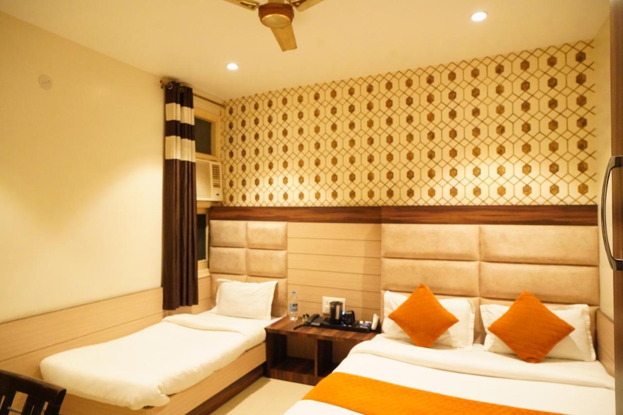 Hotel Malhotra Inn 50 Meter From Golden Temple Amritsar Exterior foto